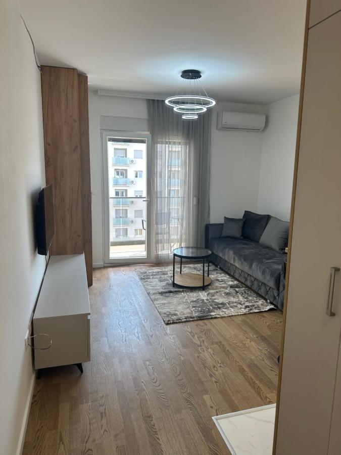 Luxury Apartments D&B Podgorica Exterior photo