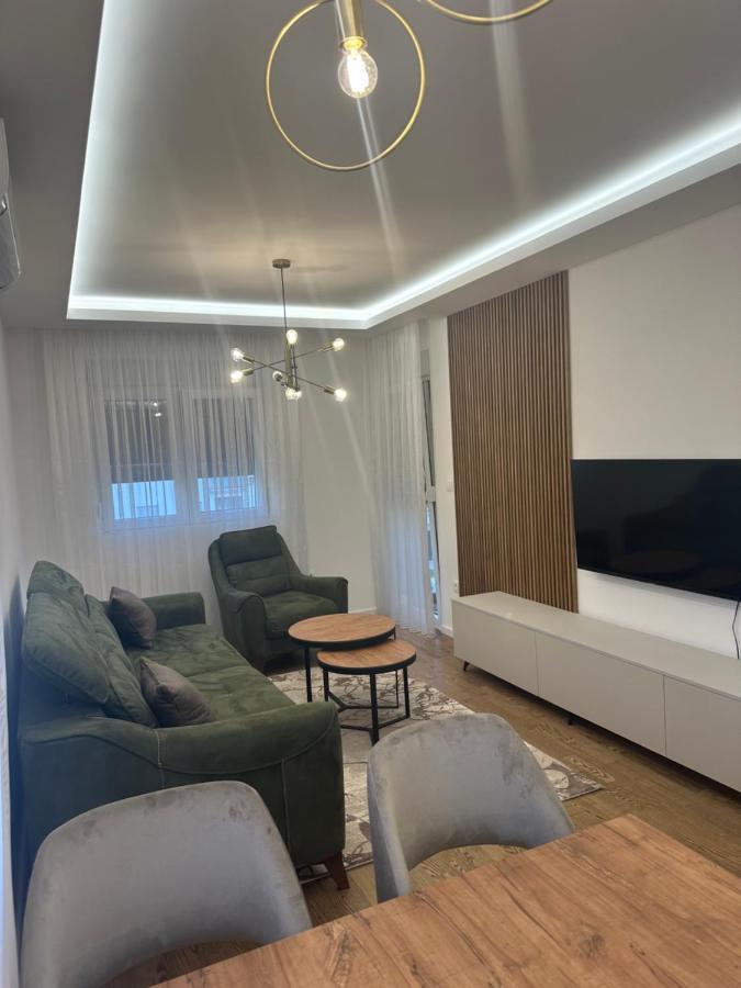Luxury Apartments D&B Podgorica Exterior photo