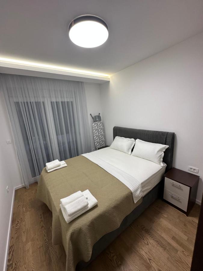 Luxury Apartments D&B Podgorica Exterior photo