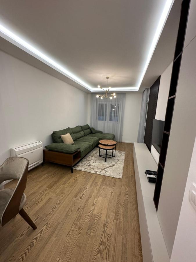 Luxury Apartments D&B Podgorica Exterior photo