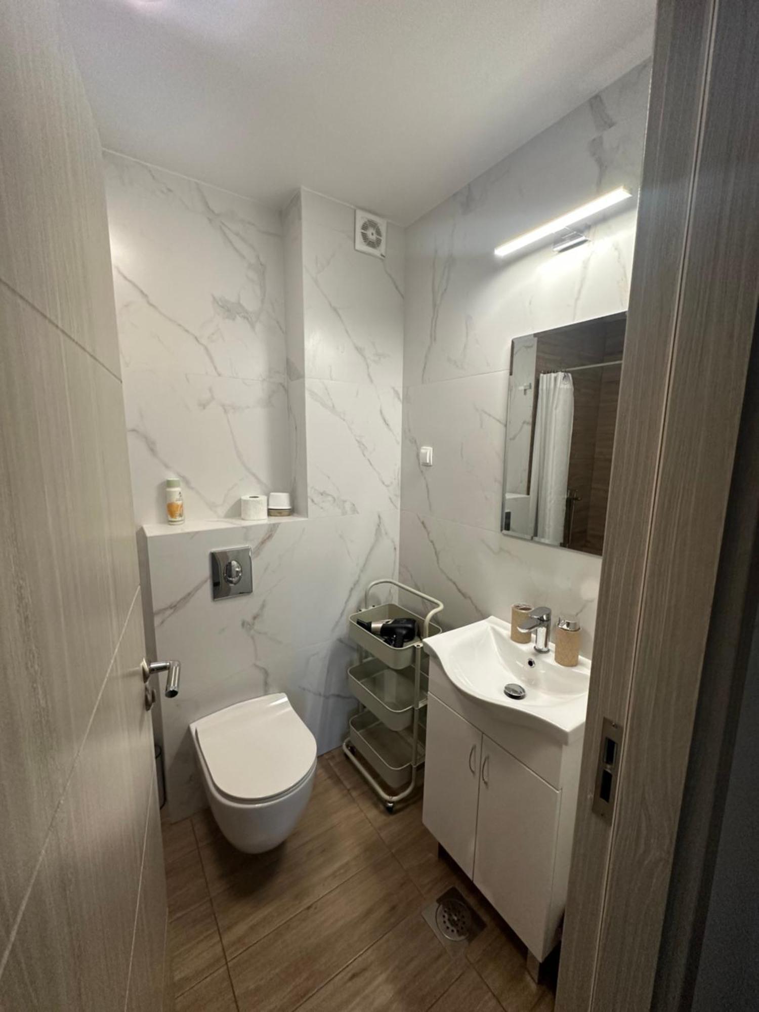 Luxury Apartments D&B Podgorica Exterior photo