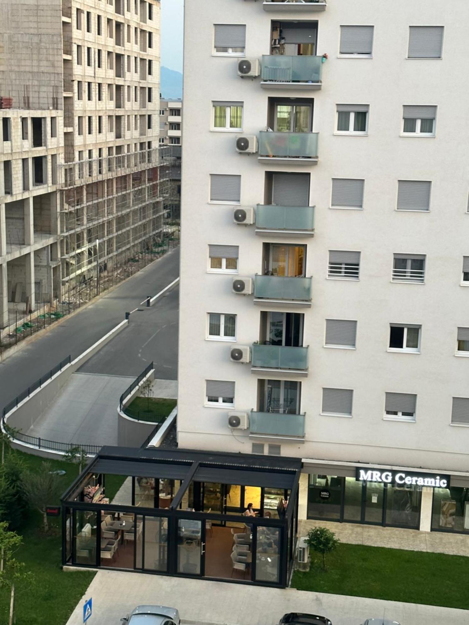 Luxury Apartments D&B Podgorica Exterior photo